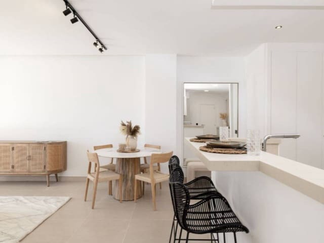 Apartamento de 2 habitaciones en Casares en venta con piscina garaje - 340.000 € (Ref: 8934723)