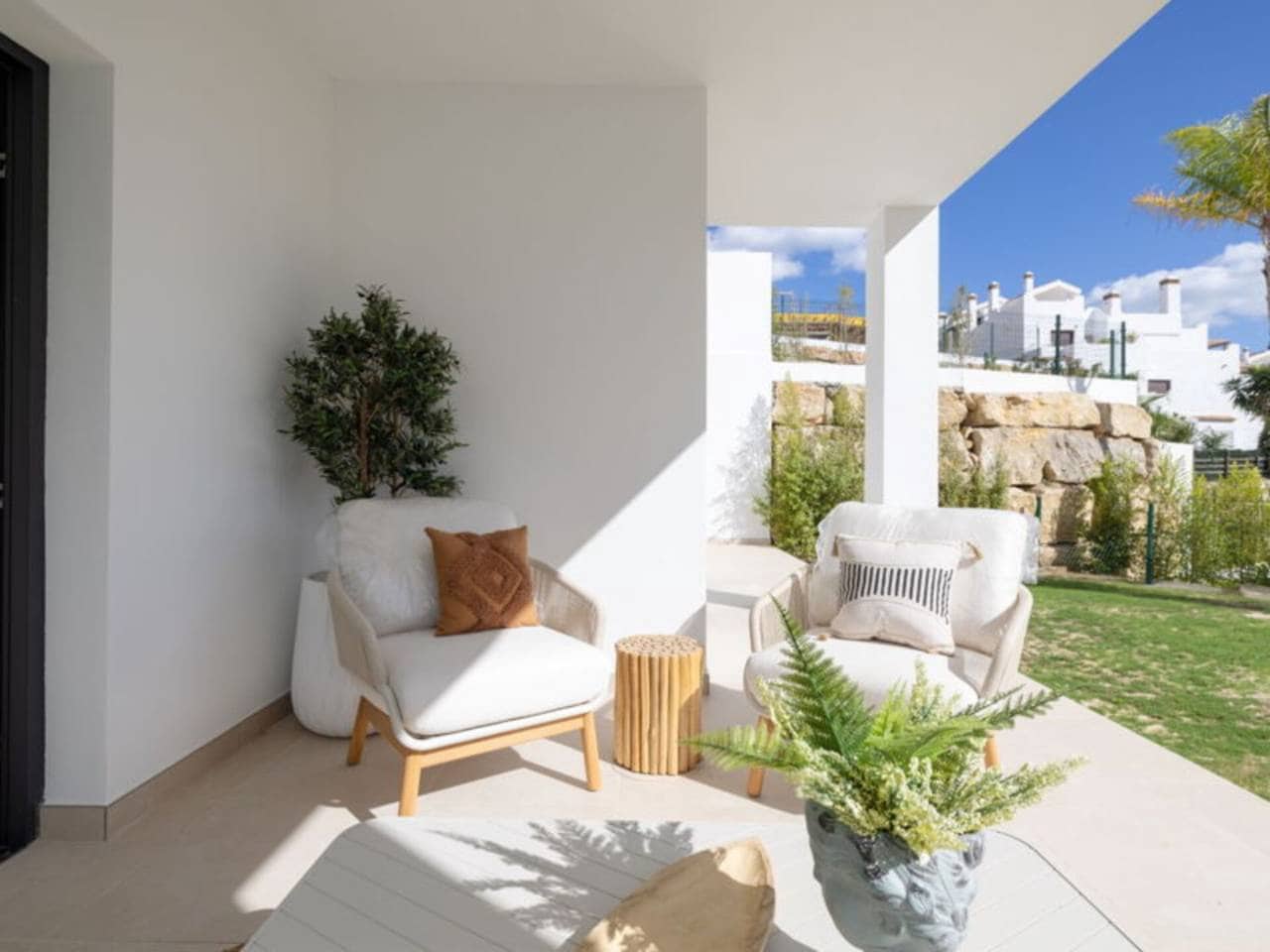 2 bedroom Apartment for sale in Casares with pool garage - € 340,000 (Ref: 8934723)