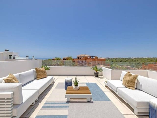 3 bedroom Penthouse for sale in Casares with pool garage - € 640,000 (Ref: 8936515)