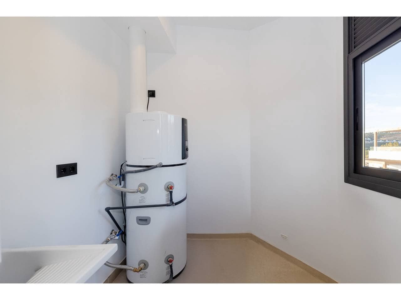 3 bedroom Apartment for sale in Casares with pool garage - € 787,600 (Ref: 8936516)