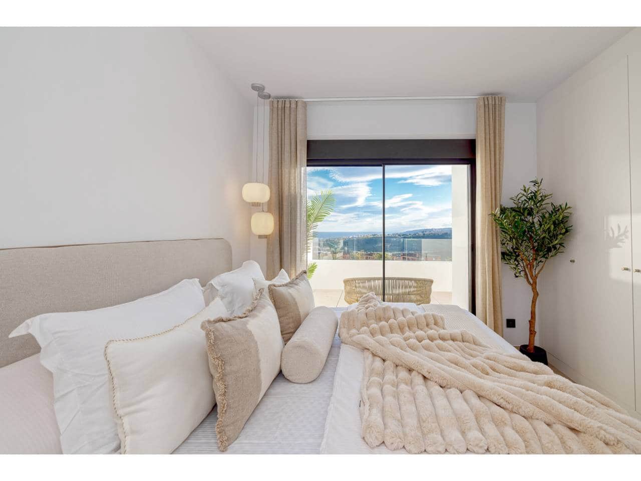 3 bedroom Apartment for sale in Casares with pool garage - € 787,600 (Ref: 8936516)