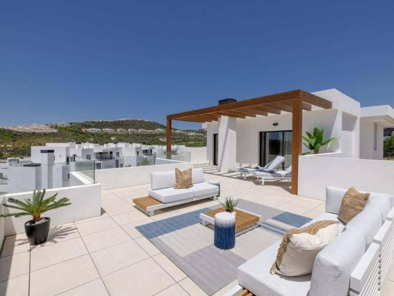 3 Zimmer Apartment zu verkaufen in Casares mit Pool Garage - 670.000 € (Ref: 8936517)