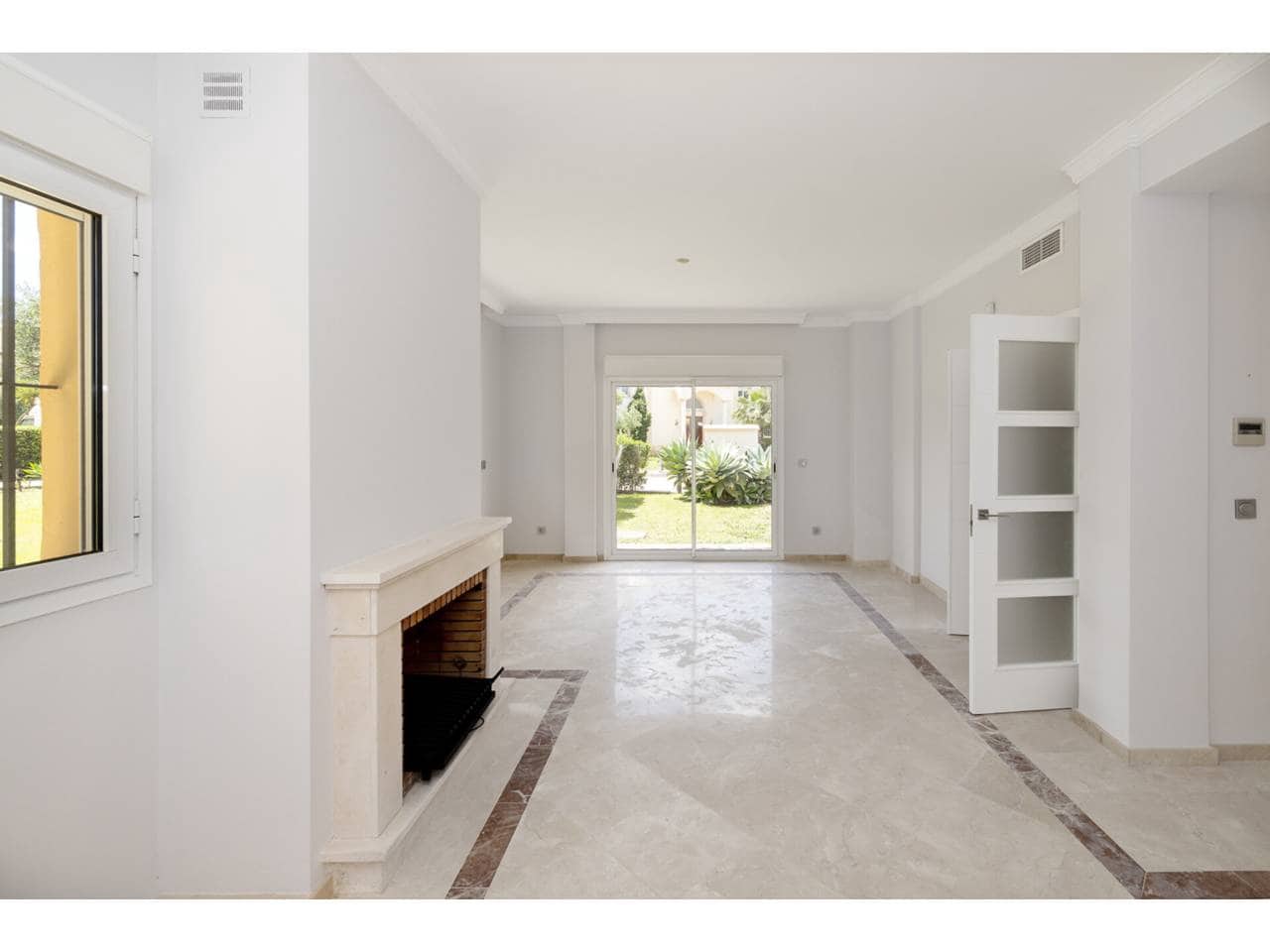 3 camera da letto Casa in vendita in Sotogrande con piscina garage - 570.000 € (Rif: 8952476)