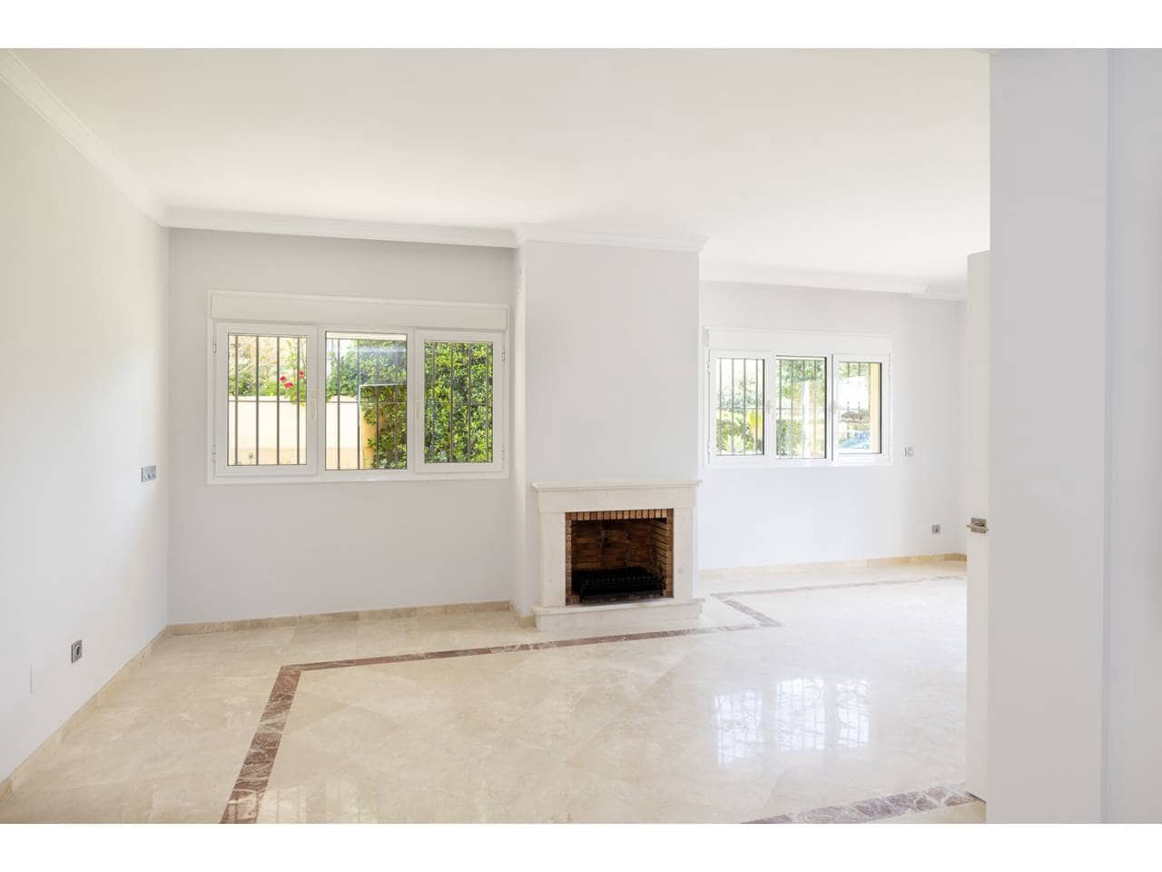 3 camera da letto Casa in vendita in Sotogrande con piscina garage - 570.000 € (Rif: 8952476)