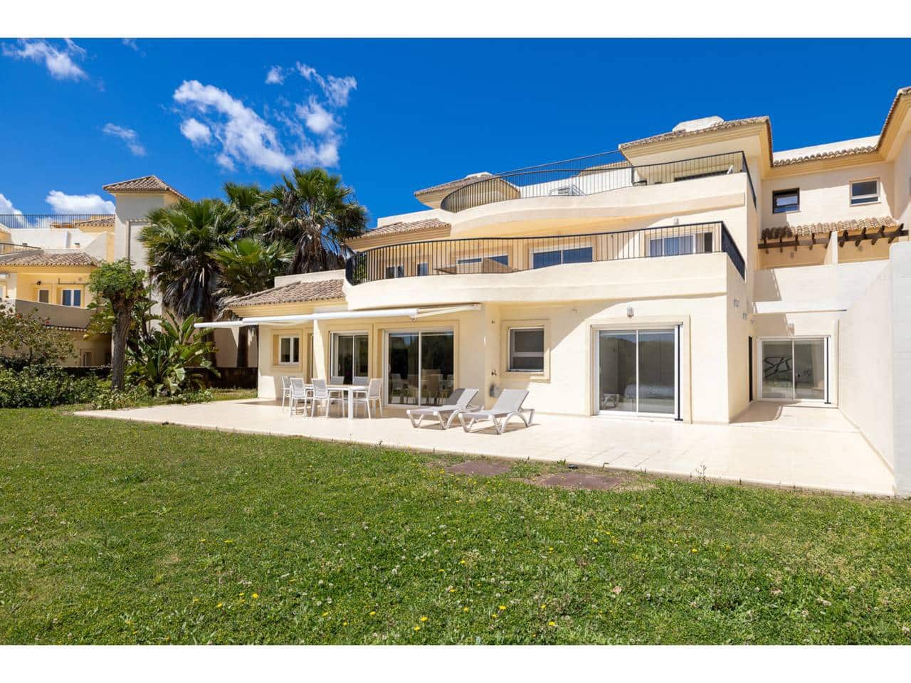 3 soveværelse Lejlighed til salg i Sotogrande med swimmingpool garage - € 550.000 (Ref: 8952477)