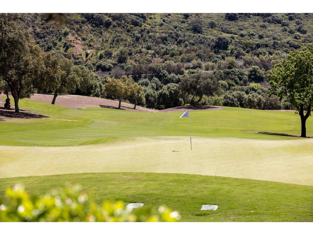 3 soveværelse Lejlighed til salg i Sotogrande med swimmingpool garage - € 550.000 (Ref: 8952477)