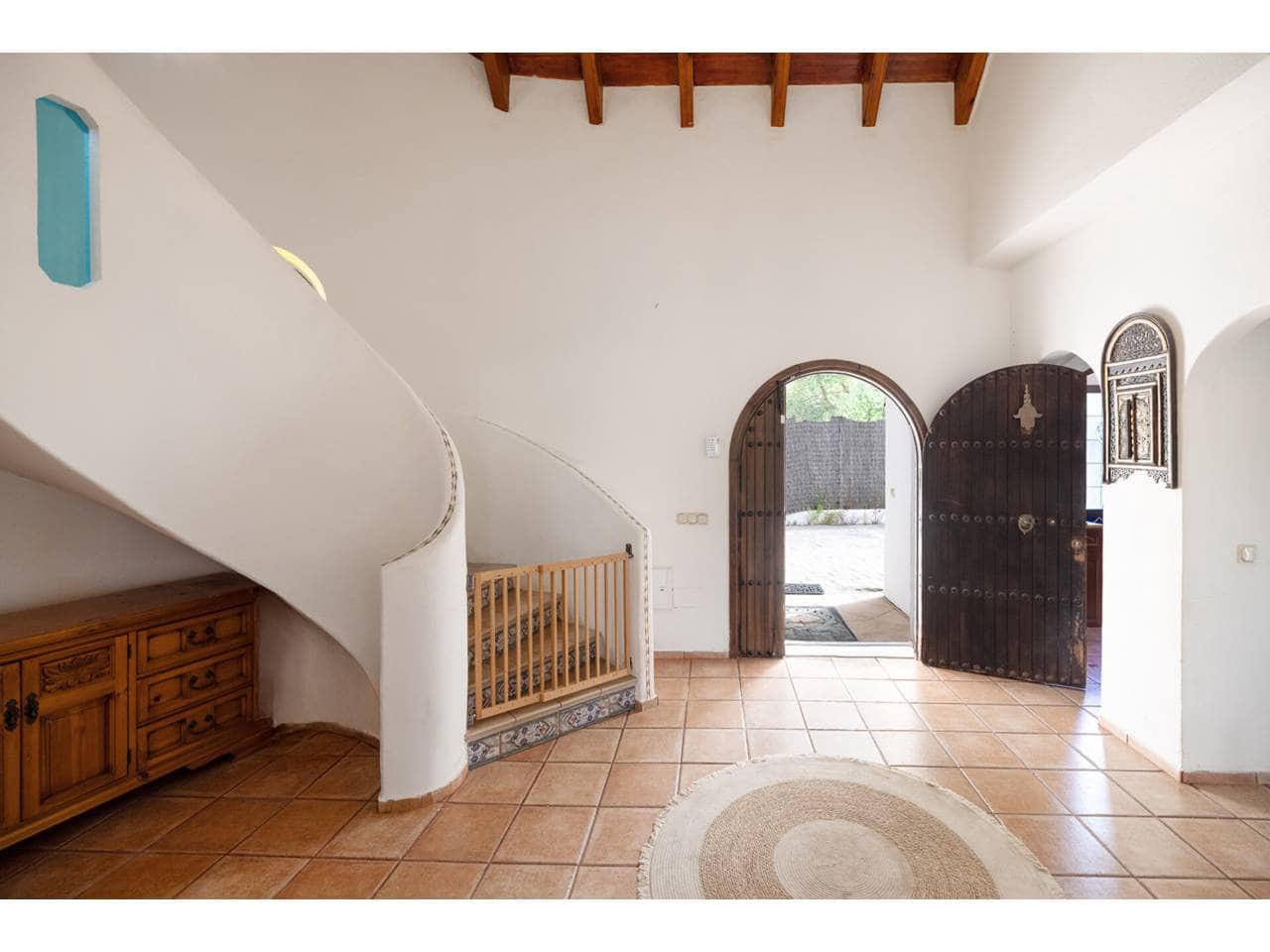 4 makuuhuone Huvila myytävänä paikassa Sotogrande mukana uima-altaan 
autotalli - 975 000 € (Ref: 8982073)