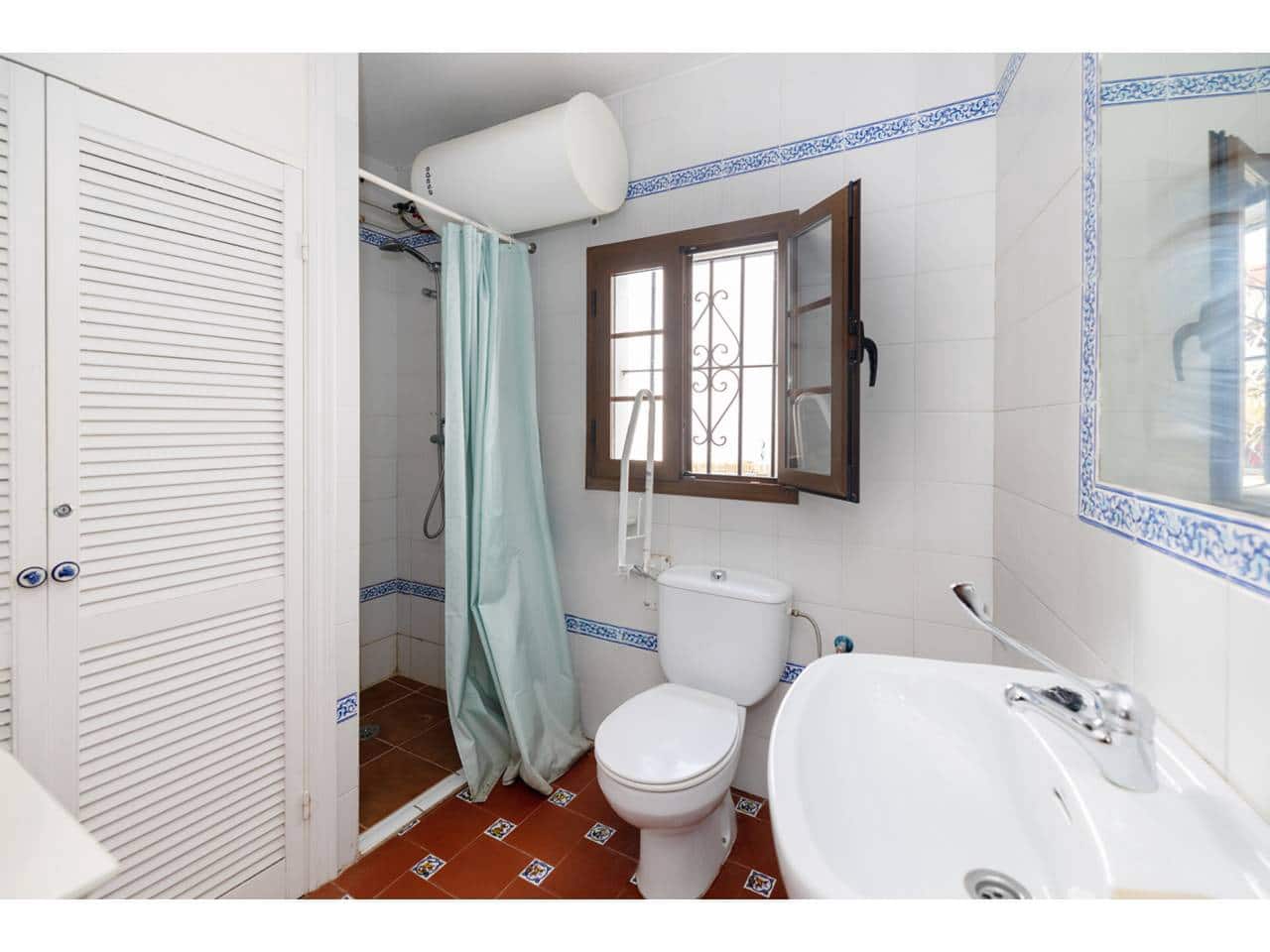 5 soverom Villa til salgs i San Roque med garasje - € 366 000 (Ref: 9007200)