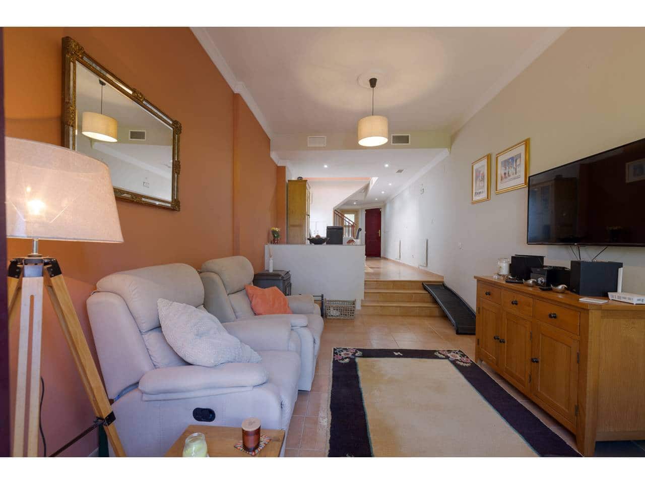 2 soveværelse Byhus til salg i La Alcaidesa med swimmingpool - € 299.000 (Ref: 9012131)