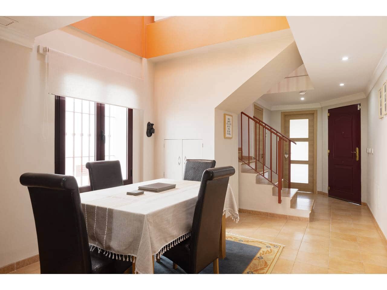 2 soveværelse Byhus til salg i La Alcaidesa med swimmingpool - € 299.000 (Ref: 9012131)