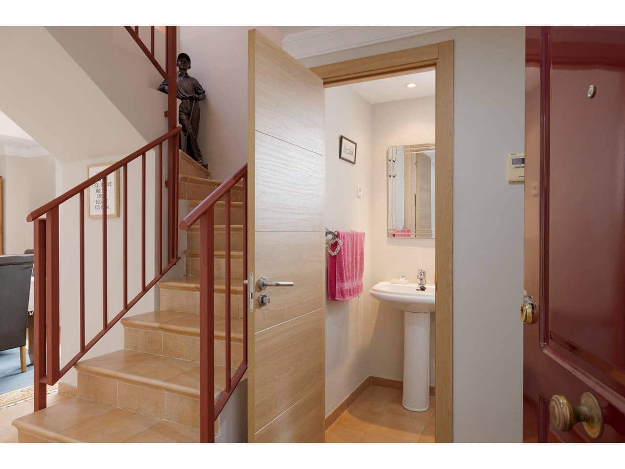 2 soveværelse Byhus til salg i La Alcaidesa med swimmingpool - € 299.000 (Ref: 9012131)