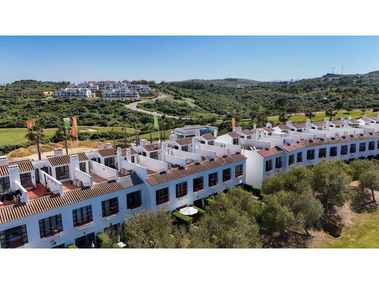 2 soveværelse Byhus til salg i La Alcaidesa med swimmingpool - € 299.000 (Ref: 9012131)