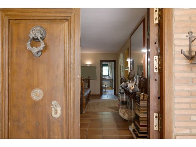 5 makuuhuone Huvila myytävänä paikassa Sotogrande, San Roque mukana uima-altaan 
autotalli - 1 550 000 € (Ref: 9026262)