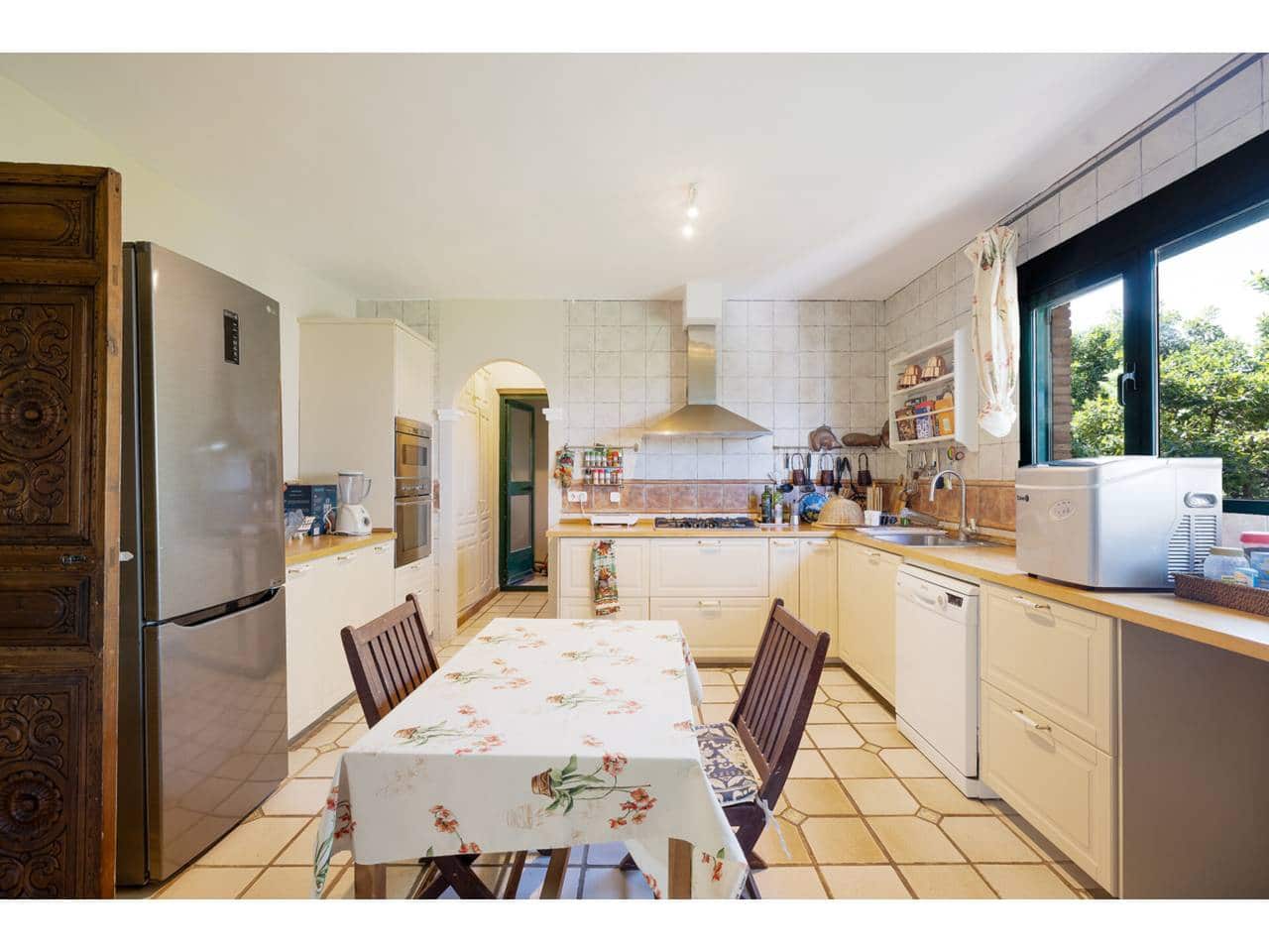 5 chambre Villa/Maison à vendre à Sotogrande avec piscine garage - 1 550 000 € (Ref: 9026262)