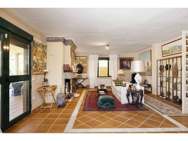 5 makuuhuone Huvila myytävänä paikassa Sotogrande, San Roque mukana uima-altaan 
autotalli - 1 550 000 € (Ref: 9026262)