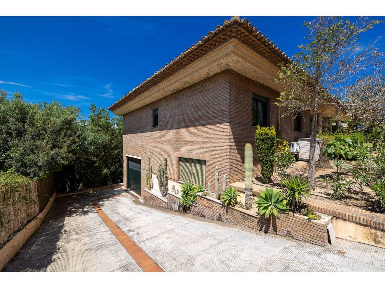 5 chambre Villa/Maison à vendre à Sotogrande avec piscine garage - 1 550 000 € (Ref: 9026262)