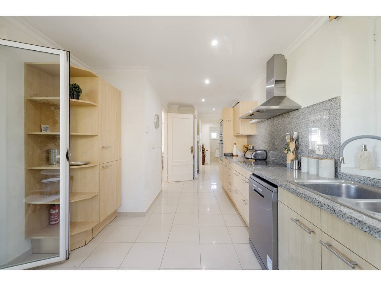 3 chambre Villa/Maison à vendre à Sotogrande avec piscine garage - 1 275 000 € (Ref: 9026263)