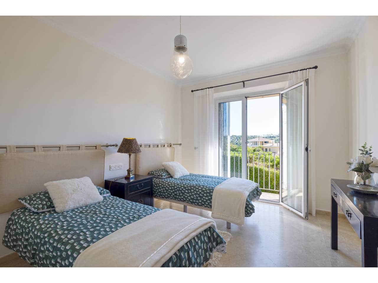 3 chambre Villa/Maison à vendre à Sotogrande avec piscine garage - 1 275 000 € (Ref: 9026263)