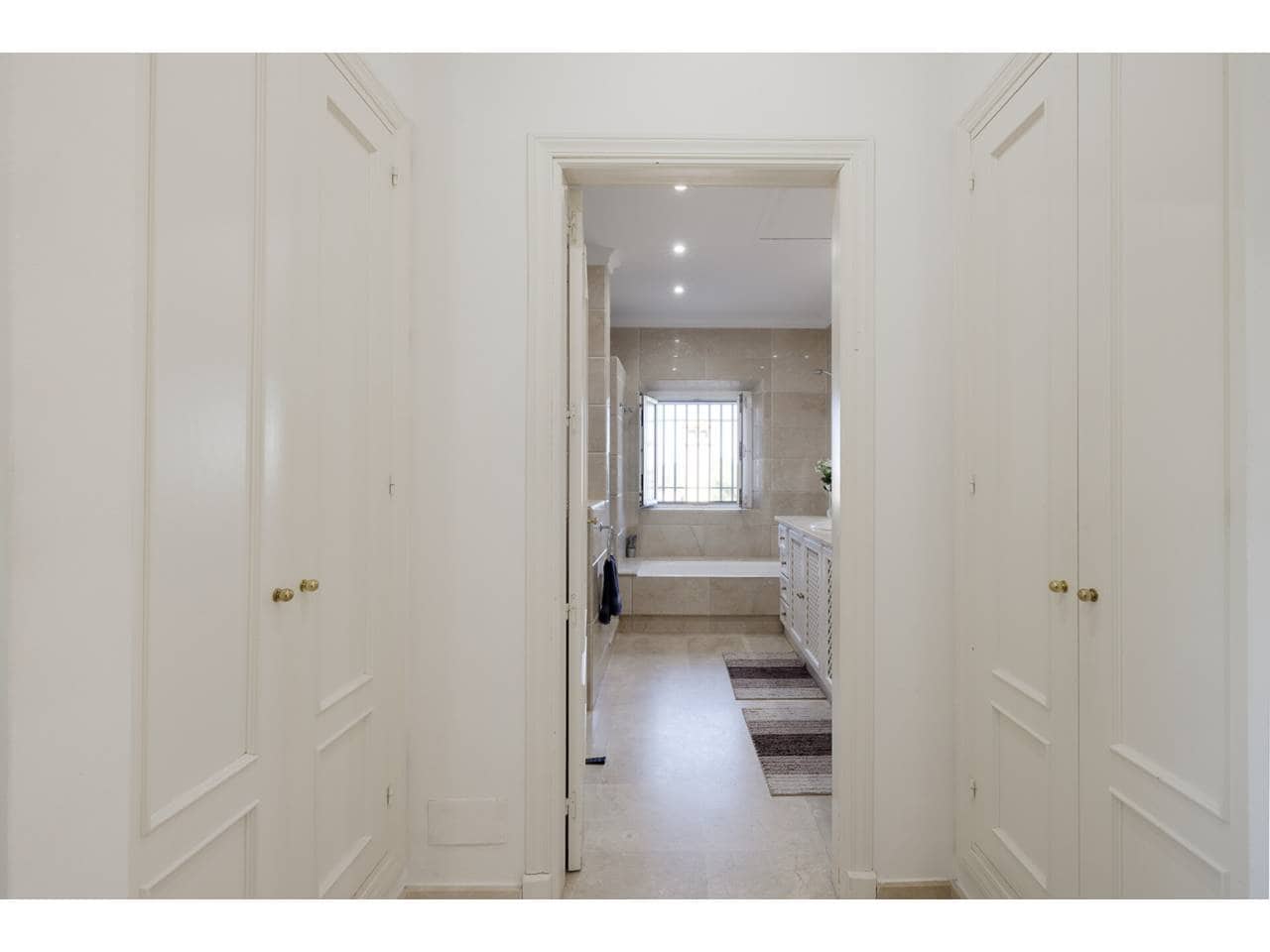 3 chambre Villa/Maison à vendre à Sotogrande avec piscine garage - 1 275 000 € (Ref: 9026263)