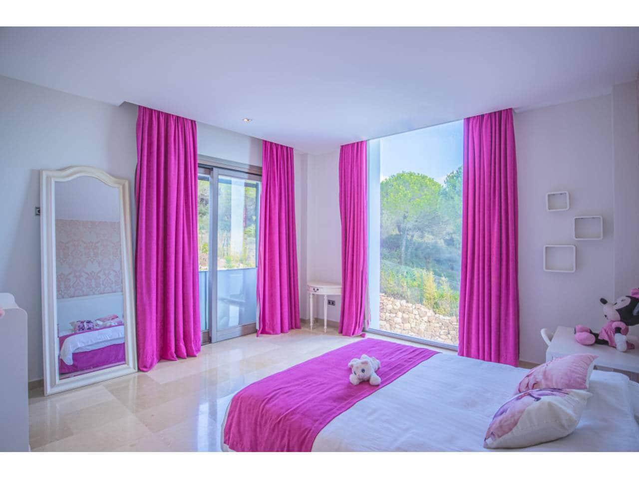 6 bedroom Flat for rent in Sotogrande with pool garage - € 17,500 (Ref: 9031086)