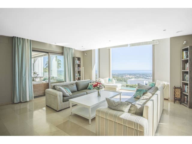 6 bedroom Flat for rent in Sotogrande, San Roque with pool garage - € 17,500 (Ref: 9031086)