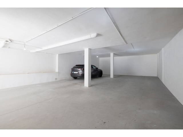 5 sypialnia Dom blizniak na sprzedaż w Manilva z basenem garażem - 830 000 € (Ref: 9081180)