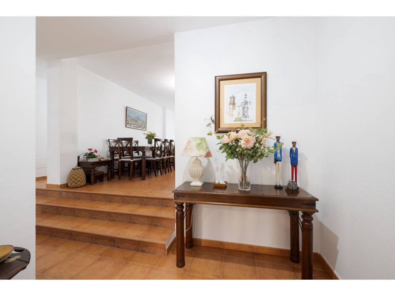 5 soverom Kjedet enebolig til salgs i Manilva med svømmebasseng garasje - € 830 000 (Ref: 9081180)