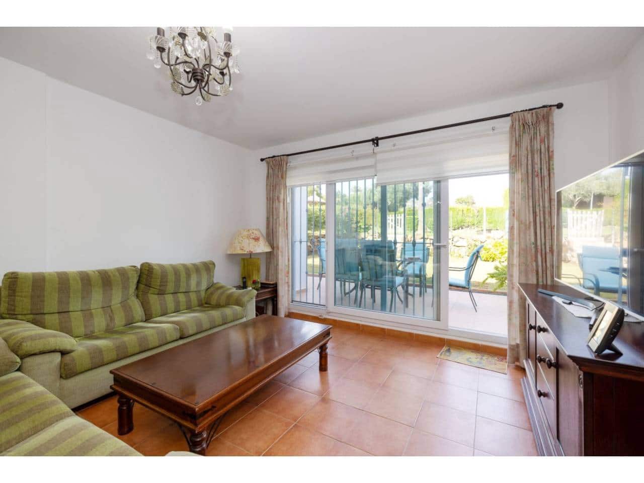 5 soverom Kjedet enebolig til salgs i Manilva med svømmebasseng garasje - € 830 000 (Ref: 9081180)