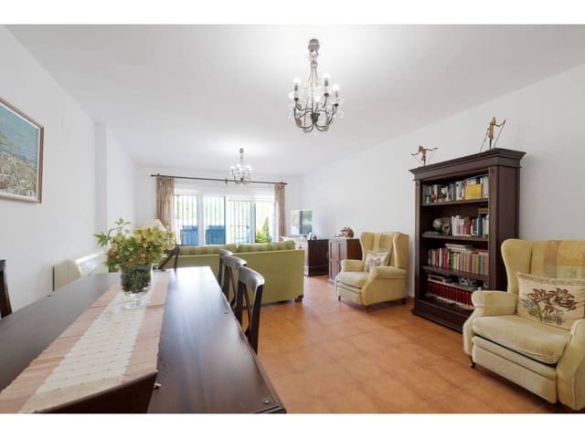 5 sypialnia Dom blizniak na sprzedaż w Manilva z basenem garażem - 830 000 € (Ref: 9081180)