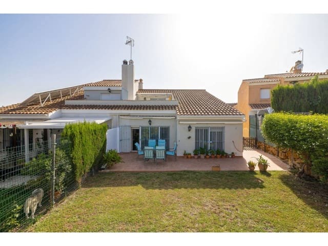 5 sypialnia Dom blizniak na sprzedaż w Manilva z basenem garażem - 830 000 € (Ref: 9081180)