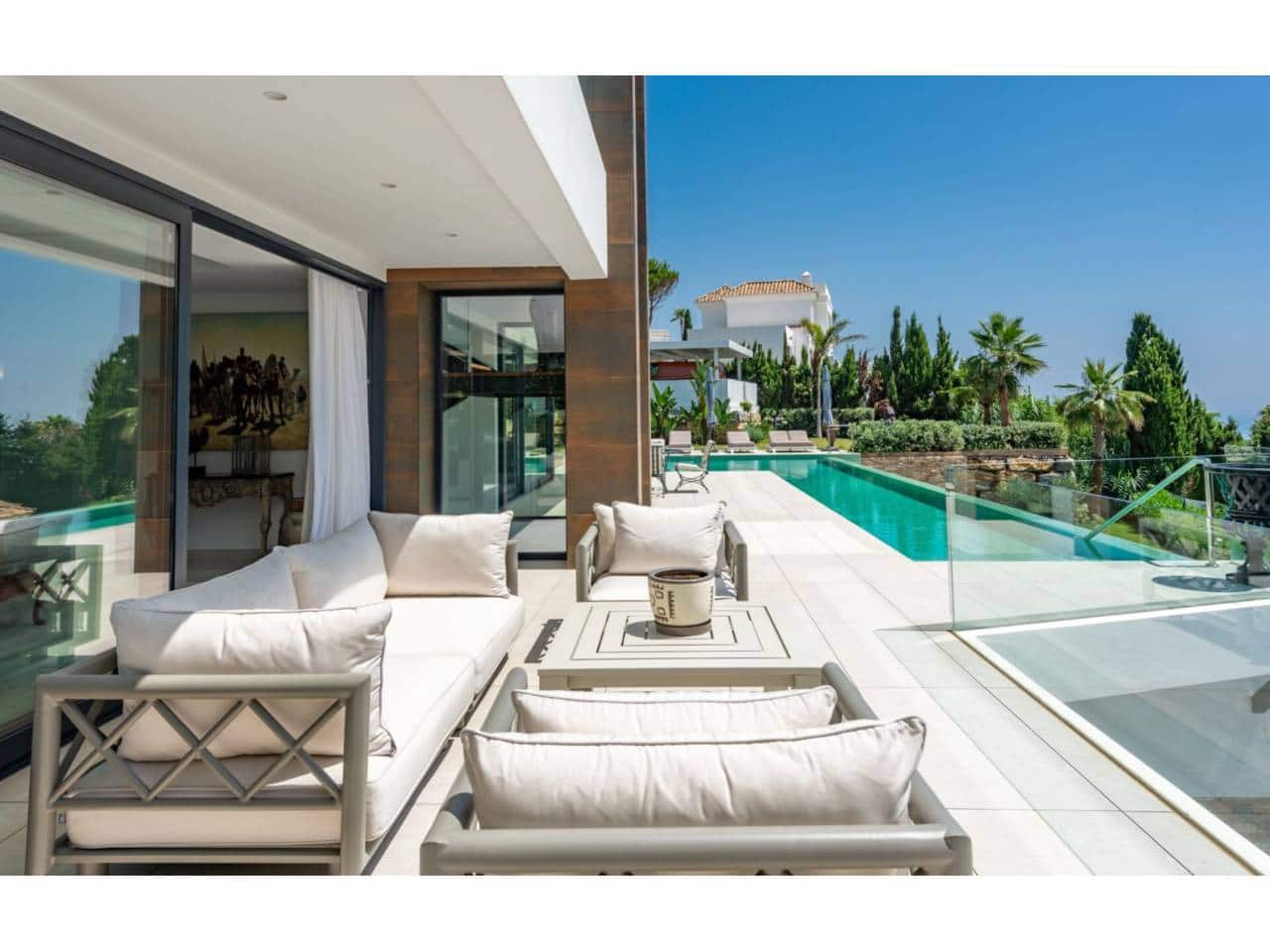 5 soverom Villa til salgs i Manilva med svømmebasseng garasje - € 3 450 000 (Ref: 9081181)