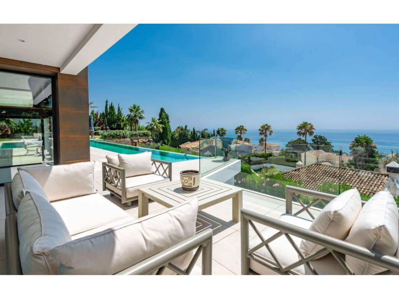 5 soverom Villa til salgs i Manilva med svømmebasseng garasje - € 3 450 000 (Ref: 9081181)