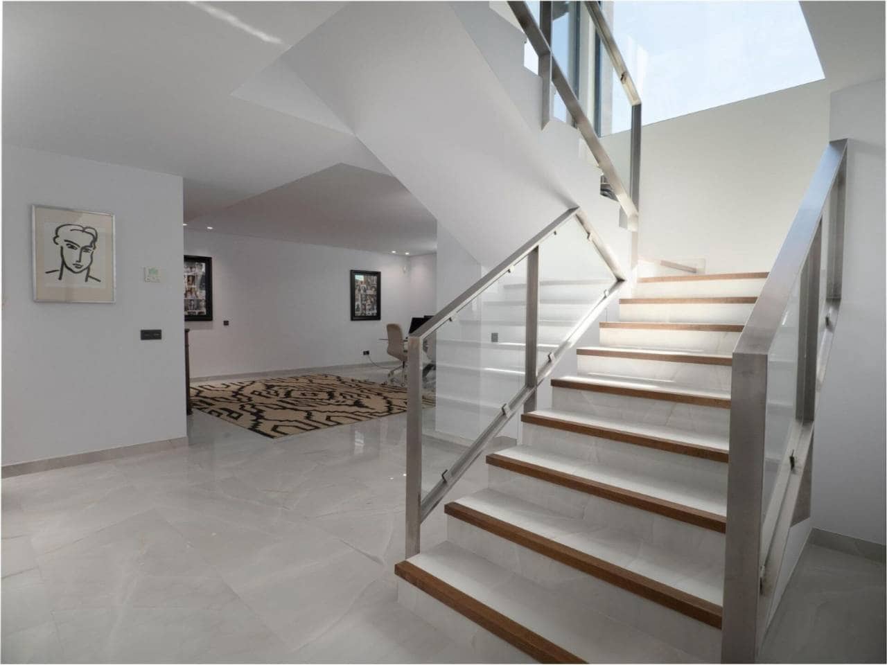 5 soverom Villa til salgs i Manilva med svømmebasseng garasje - € 3 450 000 (Ref: 9081181)