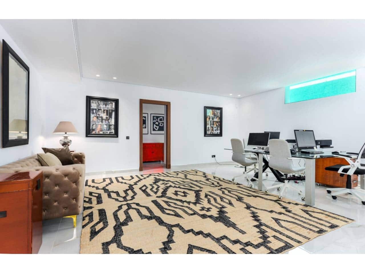 5 soverom Villa til salgs i Manilva med svømmebasseng garasje - € 3 450 000 (Ref: 9081181)