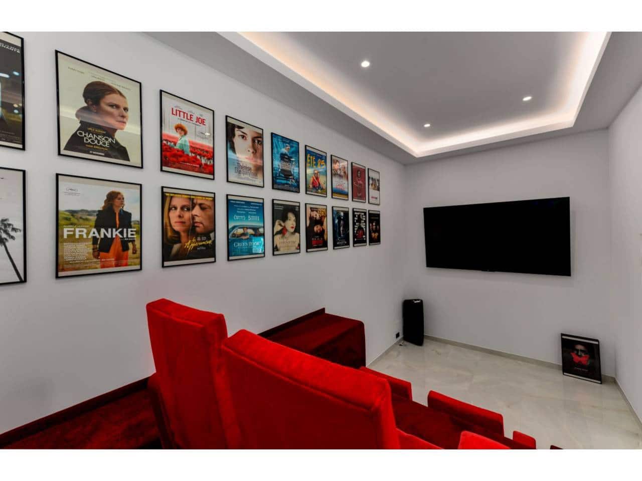 5 soverom Villa til salgs i Manilva med svømmebasseng garasje - € 3 450 000 (Ref: 9081181)