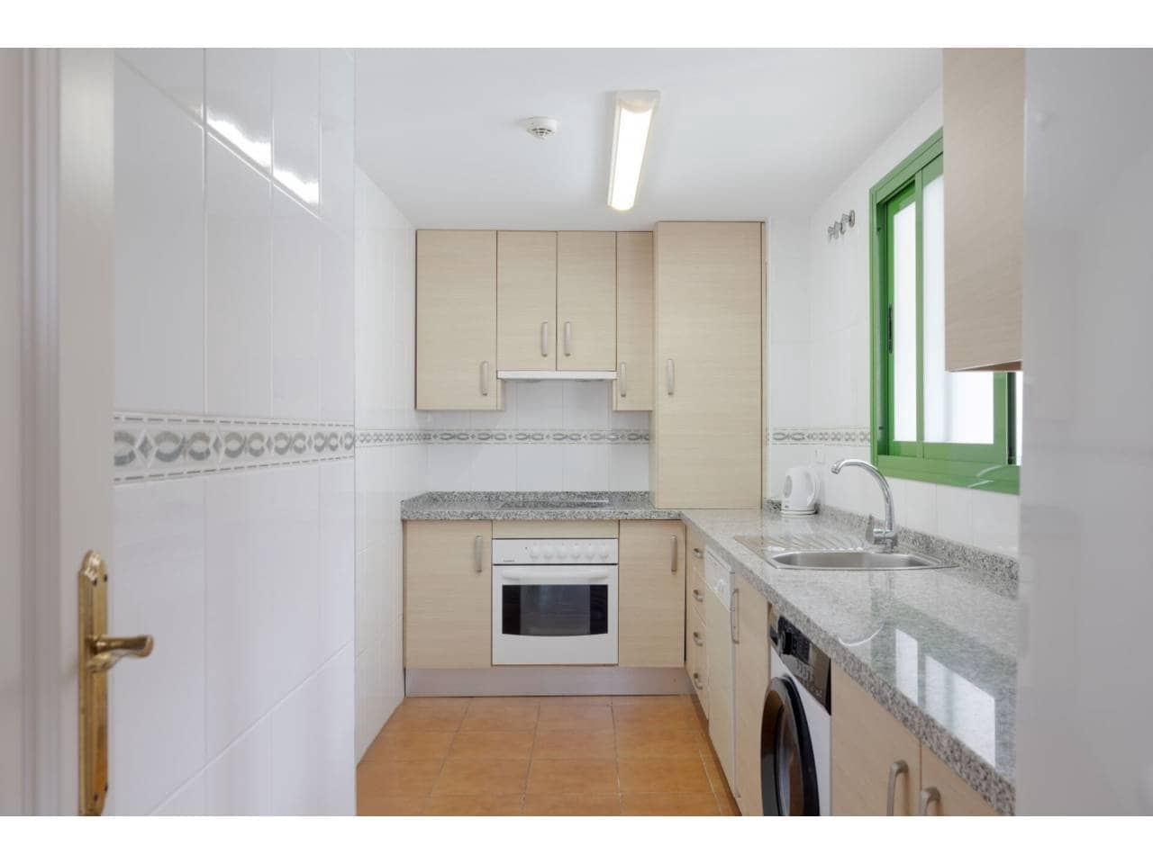 2 bedroom Flat for sale in Manilva with pool garage - € 299,000 (Ref: 9081182)