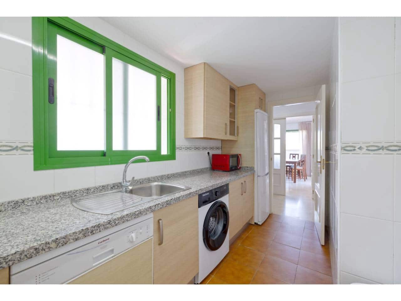 2 bedroom Flat for sale in Manilva with pool garage - € 299,000 (Ref: 9081182)