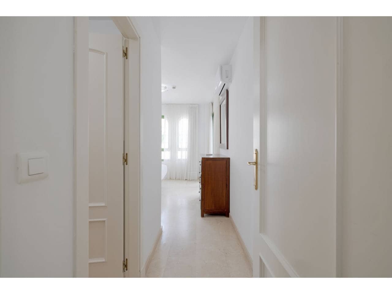 2 bedroom Flat for sale in Manilva with pool garage - € 299,000 (Ref: 9081182)