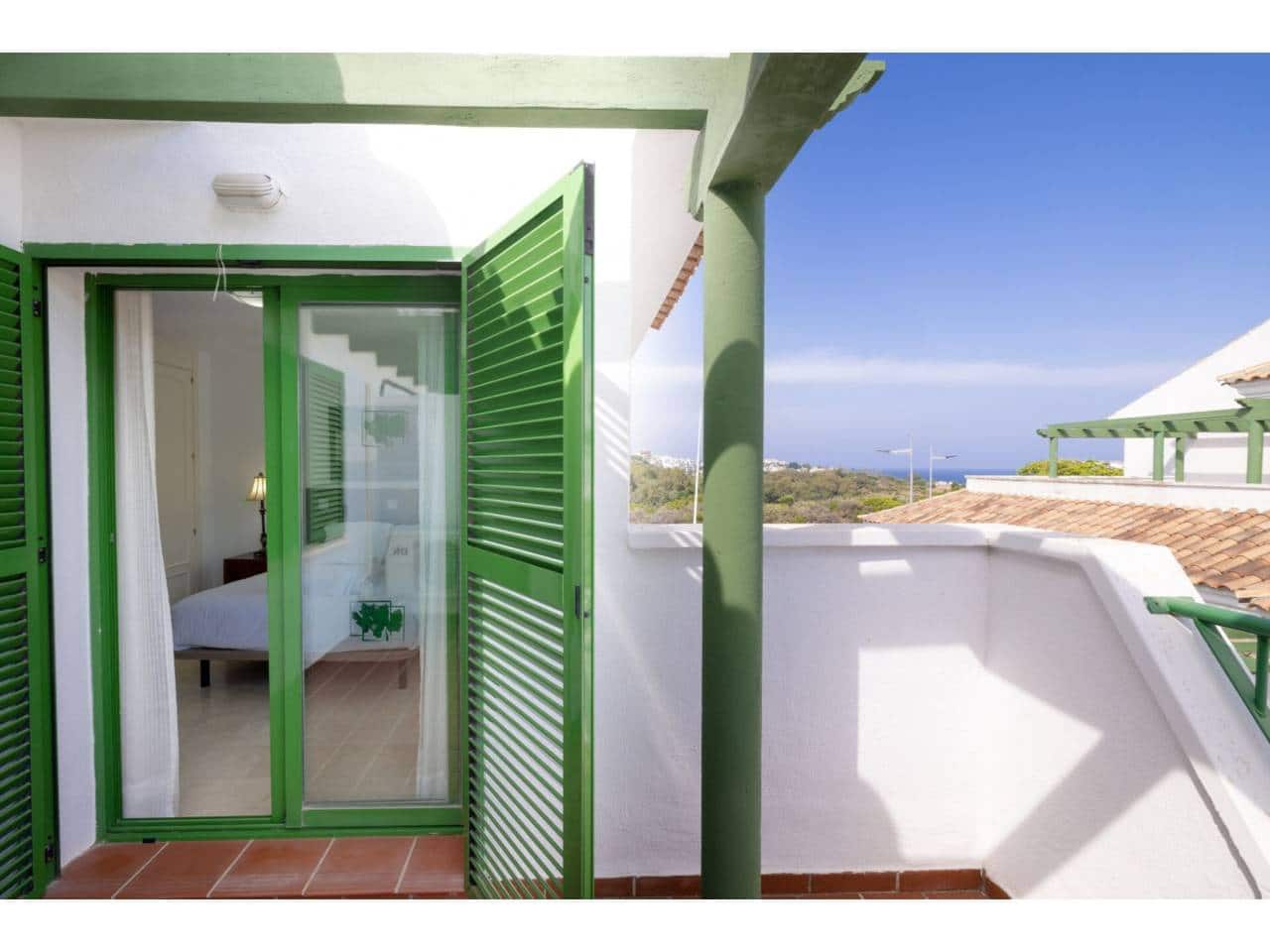 2 bedroom Flat for sale in Manilva with pool garage - € 299,000 (Ref: 9081182)