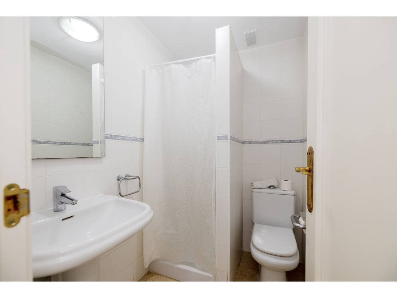 2 bedroom Flat for sale in Manilva with pool garage - € 299,000 (Ref: 9081182)