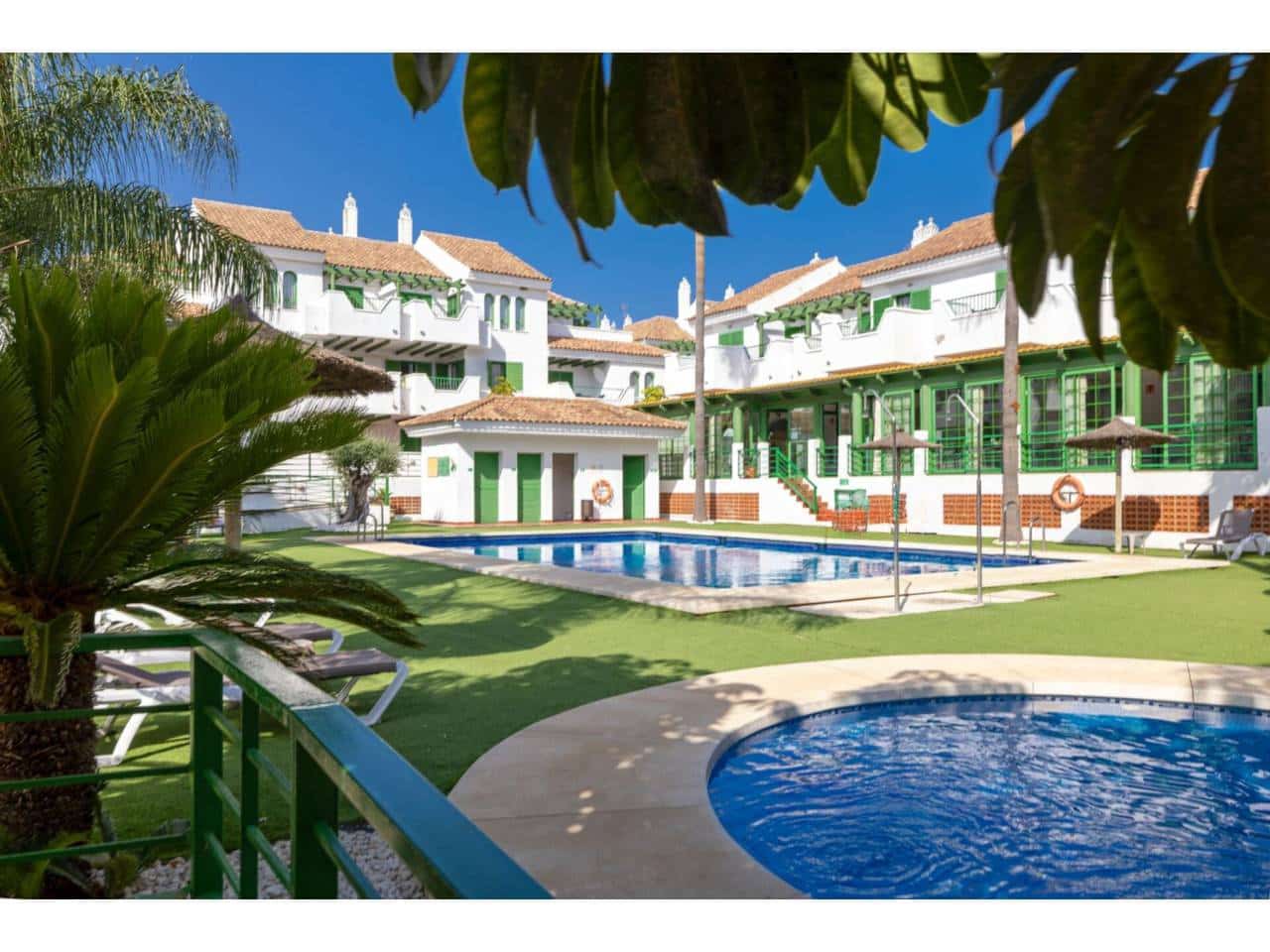 2 bedroom Flat for sale in Manilva with pool garage - € 299,000 (Ref: 9081182)