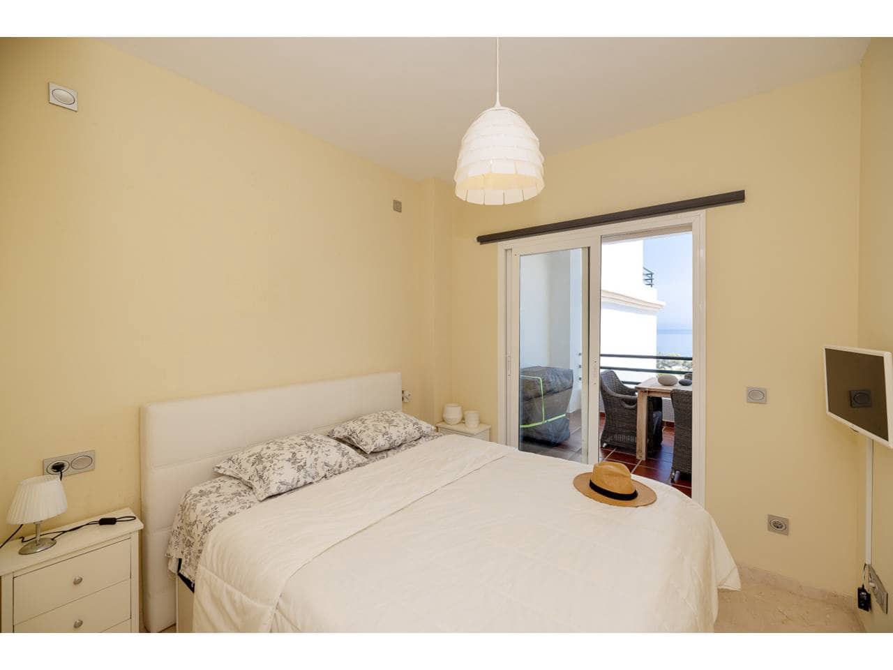 3 bedroom Apartment for sale in Manilva with pool garage - € 332,000 (Ref: 9088343)