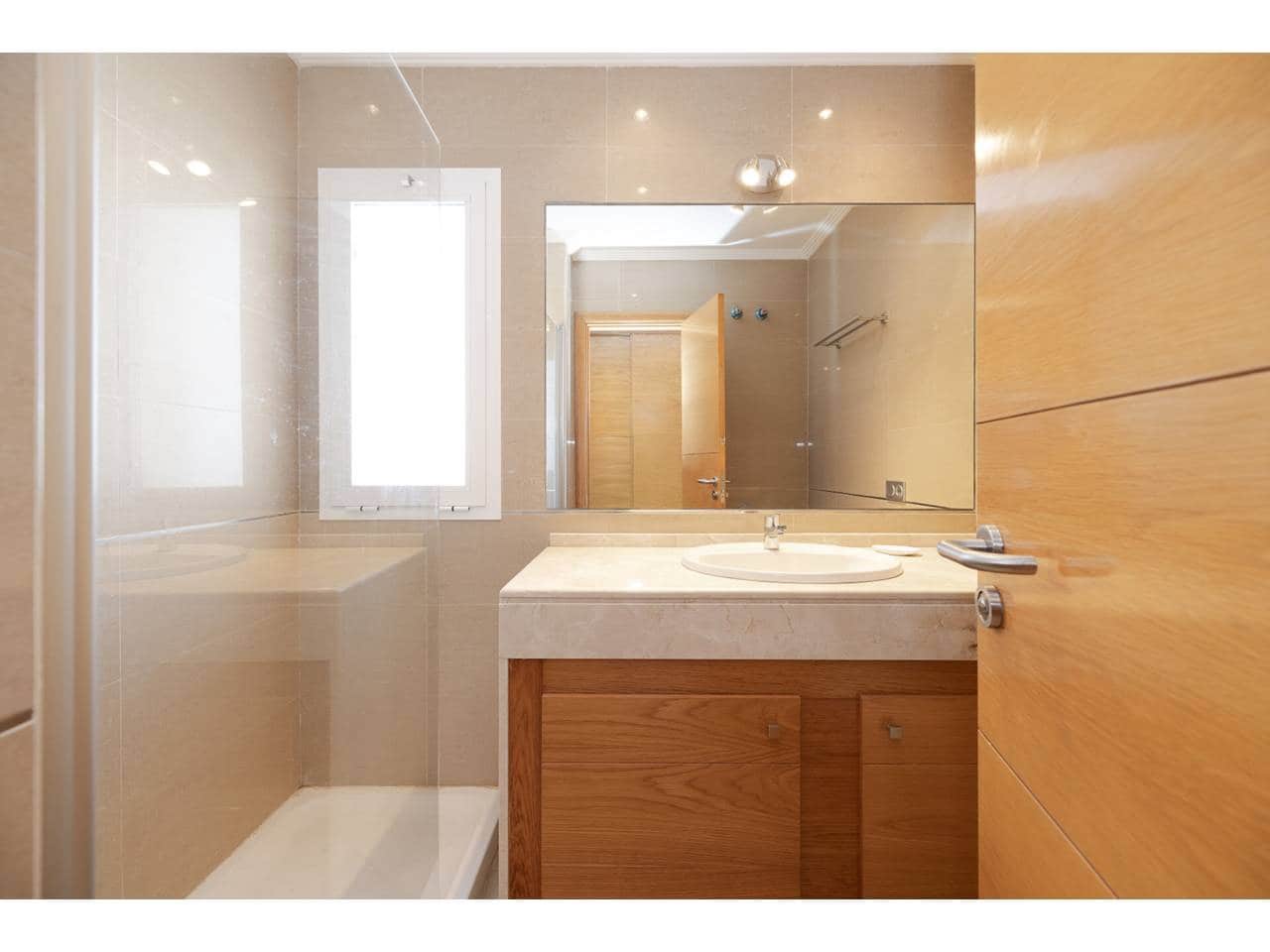 3 bedroom Apartment for sale in Manilva with pool garage - € 332,000 (Ref: 9088343)