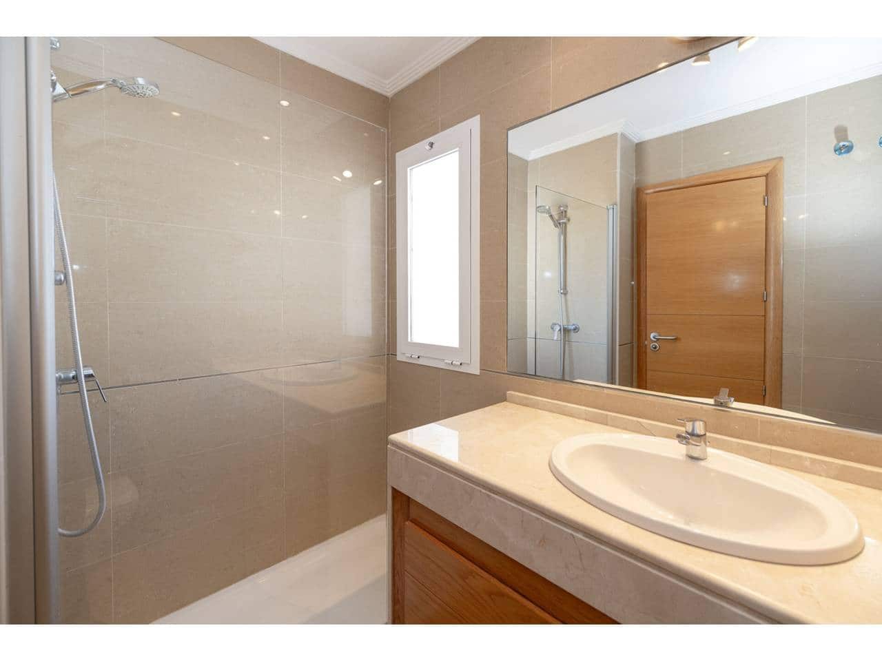 3 bedroom Apartment for sale in Manilva with pool garage - € 332,000 (Ref: 9088343)