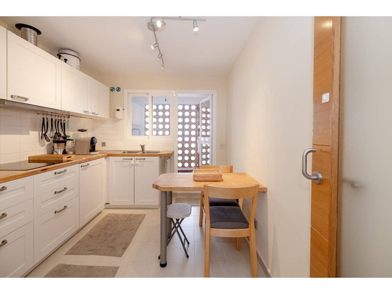 3 bedroom Apartment for sale in Manilva with pool garage - € 332,000 (Ref: 9088343)