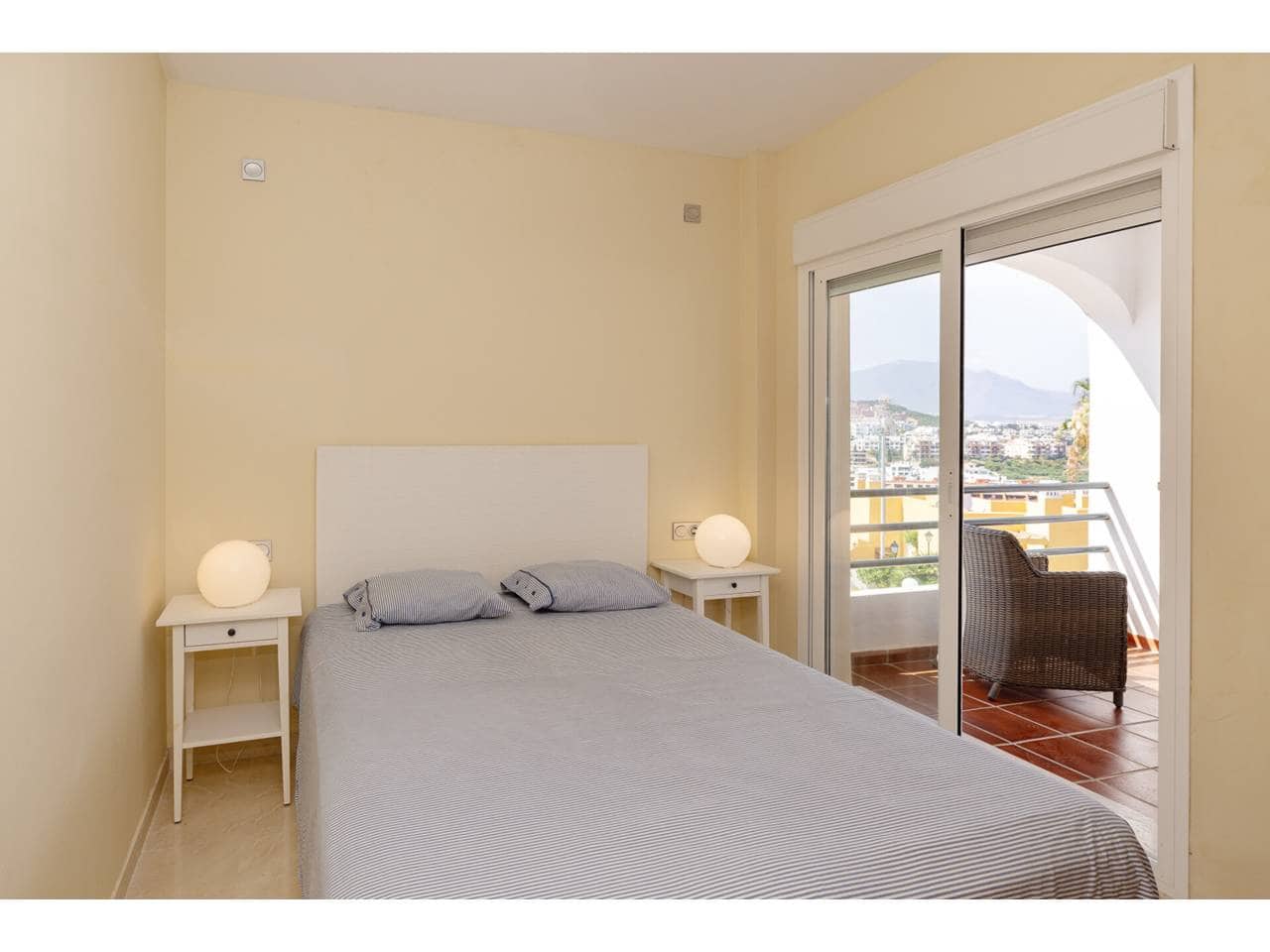 3 bedroom Apartment for sale in Manilva with pool garage - € 332,000 (Ref: 9088343)