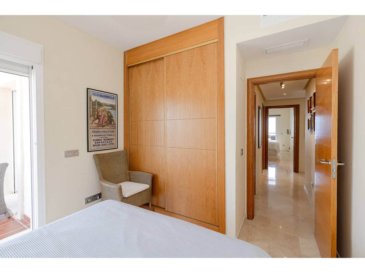 3 bedroom Apartment for sale in Manilva with pool garage - € 332,000 (Ref: 9088343)