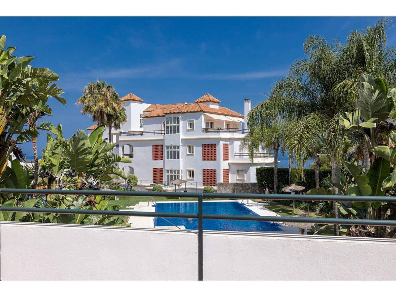 3 bedroom Apartment for sale in Manilva with pool garage - € 332,000 (Ref: 9088343)