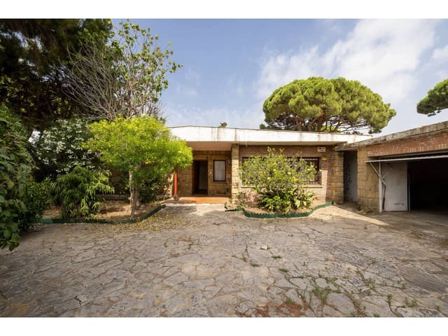 5 bedroom Finca/Country House for sale in Algeciras with pool garage - € 480,000 (Ref: 9095012)