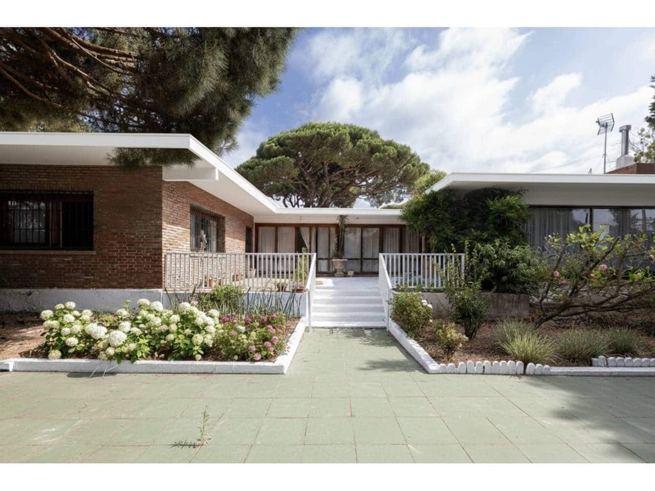 5 sypialnia Finka/Dom wiejski na sprzedaż w Algeciras z basenem garażem - 480 000 € (Ref: 9095012)